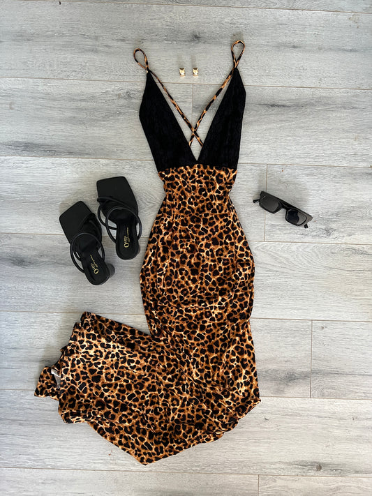 Lace Contrast Leopard Stretch Maxi Dress